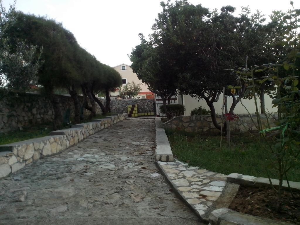 Kuca Za Odmor Laura Apartment Razanac Exterior photo